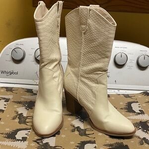 MIA Cream Textured Heeled Boots